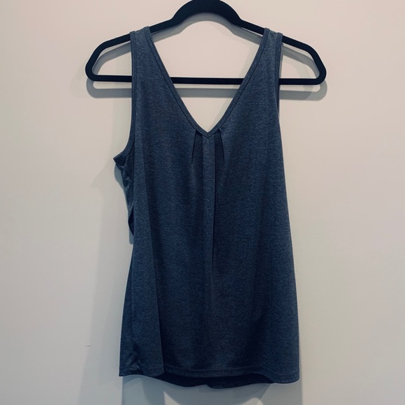 🛍2/$25 Karma Athletics Yoga tank - Picture 2 of 3